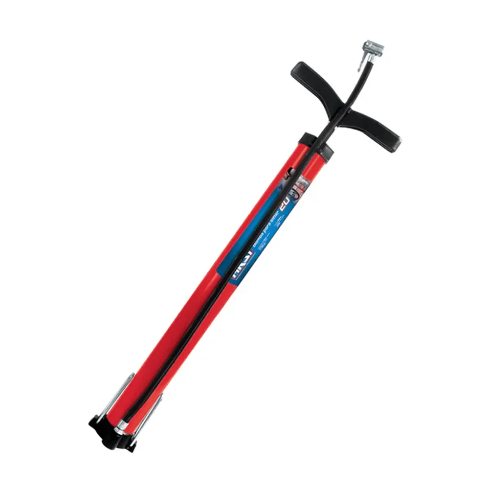 Bomba manual aksi con base metálica y accesorios para inflar balones y llantas, 50cm / 110001
