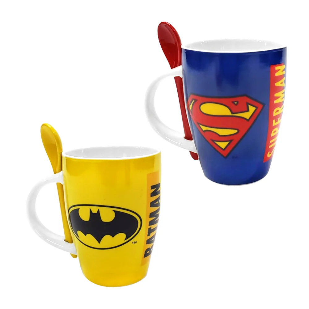 Juego de 2 tazas de porcelana con cucharas de cerámica y estampado con logos de superhéroes de DC con capacidad de 310ml / 1738-452