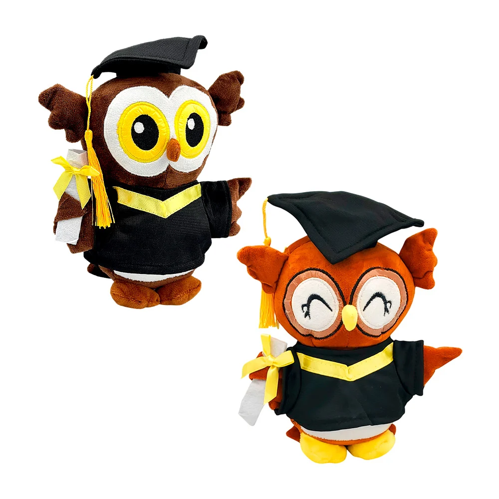 Peluche afelpado de búho con temática de graduación, variedad de diseños / by-037