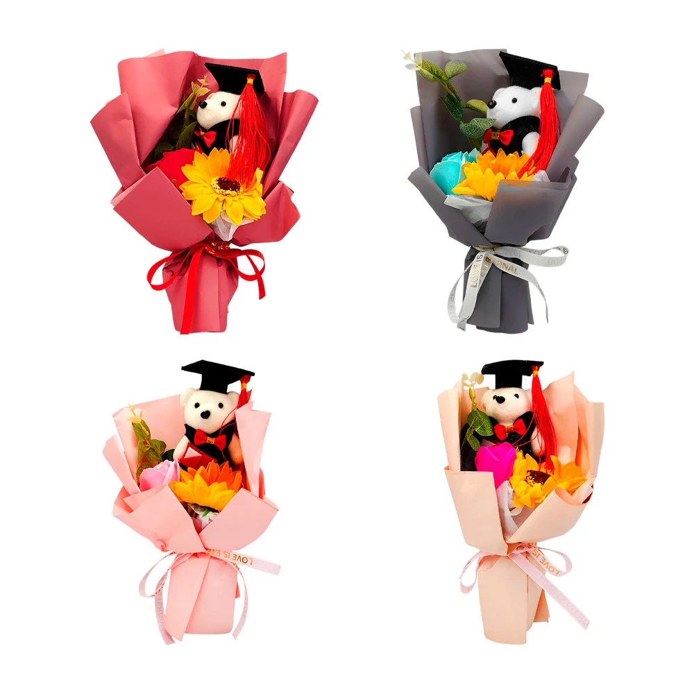 Ramo pequeño de 2 flores con follaje y oso para graduación, variedad de colores / by-66
