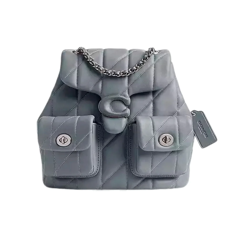 Bolsa tipo mochila pequeña de piel sintética con 2 bolsillos enfrente, correa metálica y broche con placa en forma de C, variedad de colores / l2481-cu077