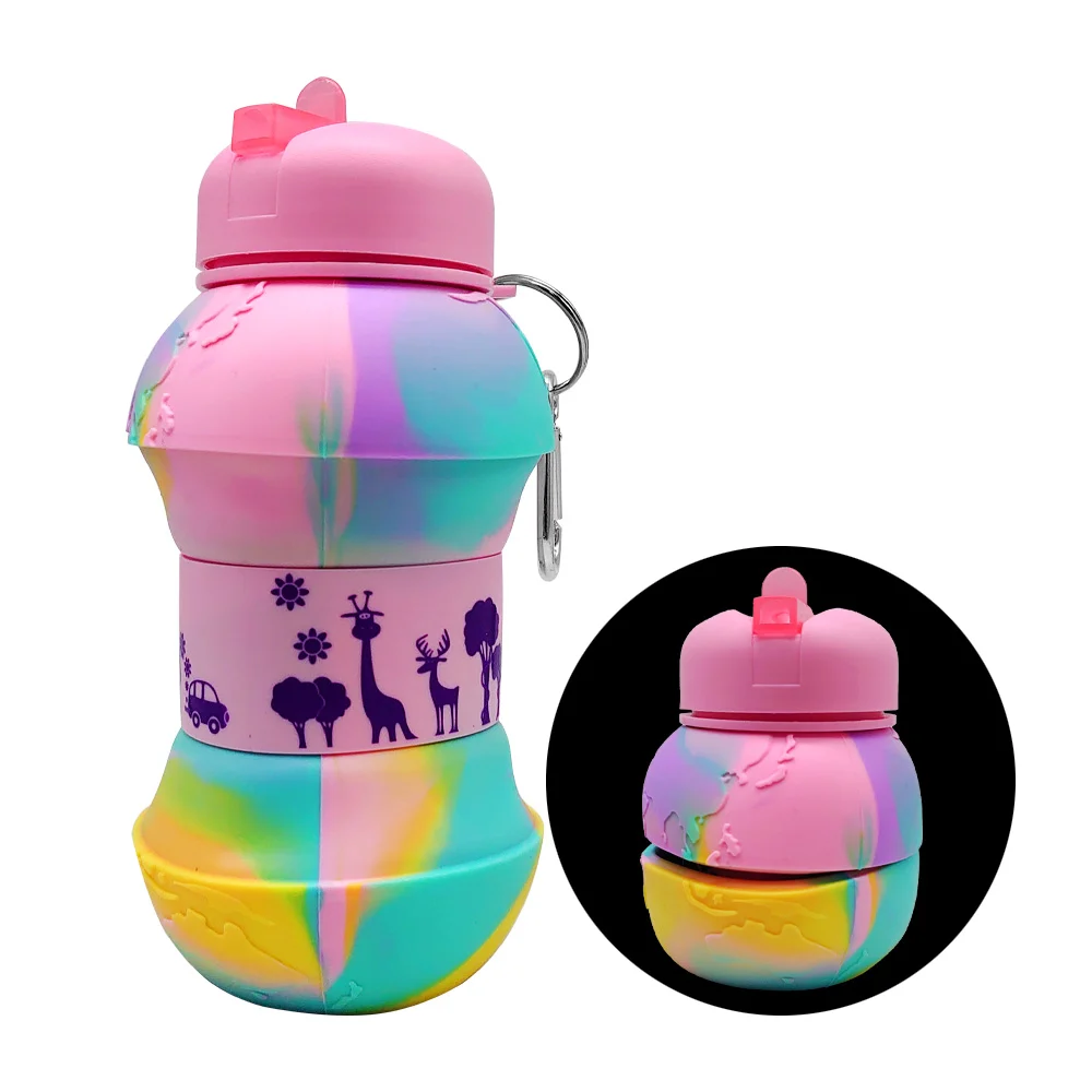 Botella retráctil de silicón multicolor con relieves y franja con diseños animados, 550ml / 200119