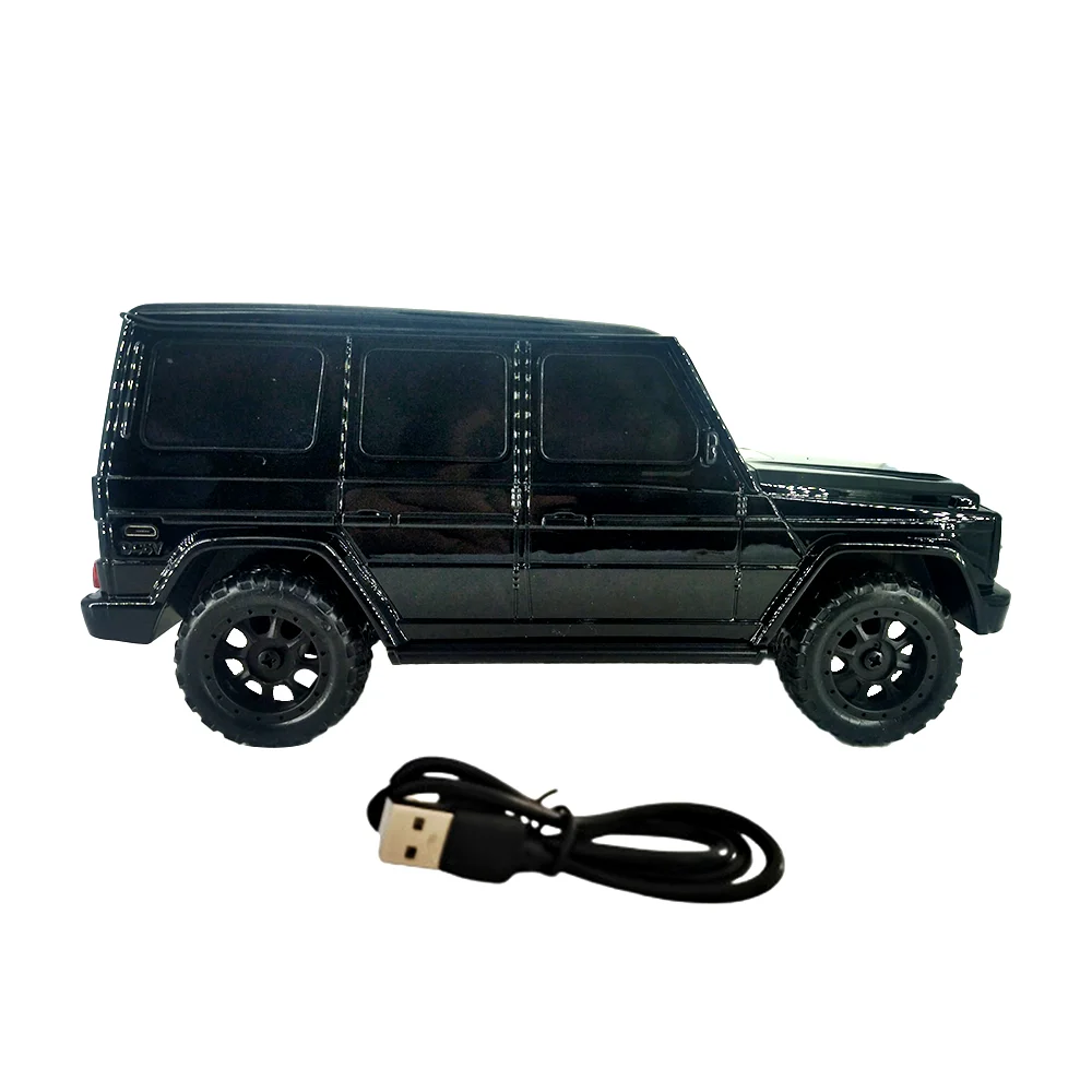 1pza Bocina inalámbrica, recargable, decorativa, en forma de camioneta todo terreno, con botones de reproducción traseros y puertos de carga y/o conexión, variedad de colores / hl-bt017