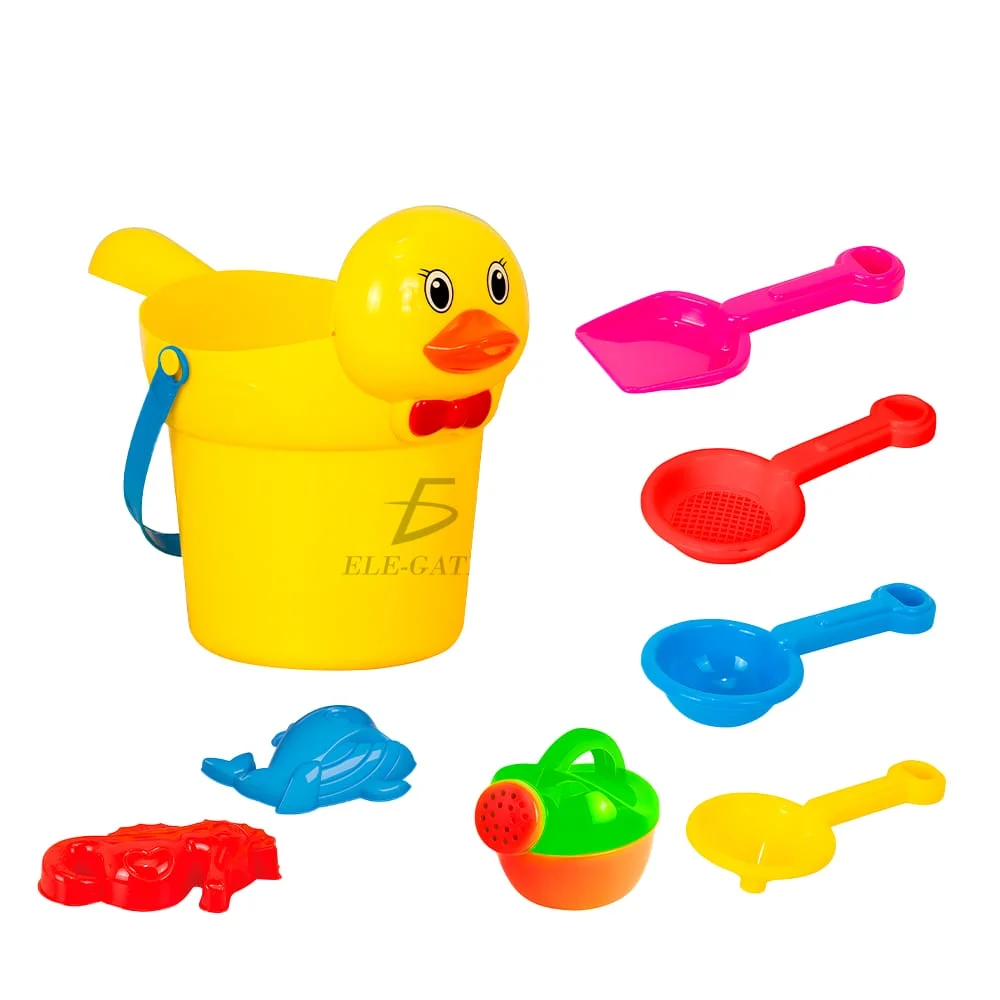 Set de playa con 8 piezas incluye cubeta en forma de pato, 4 palas pequeñas, regadera y 2 moldes / jug.t849