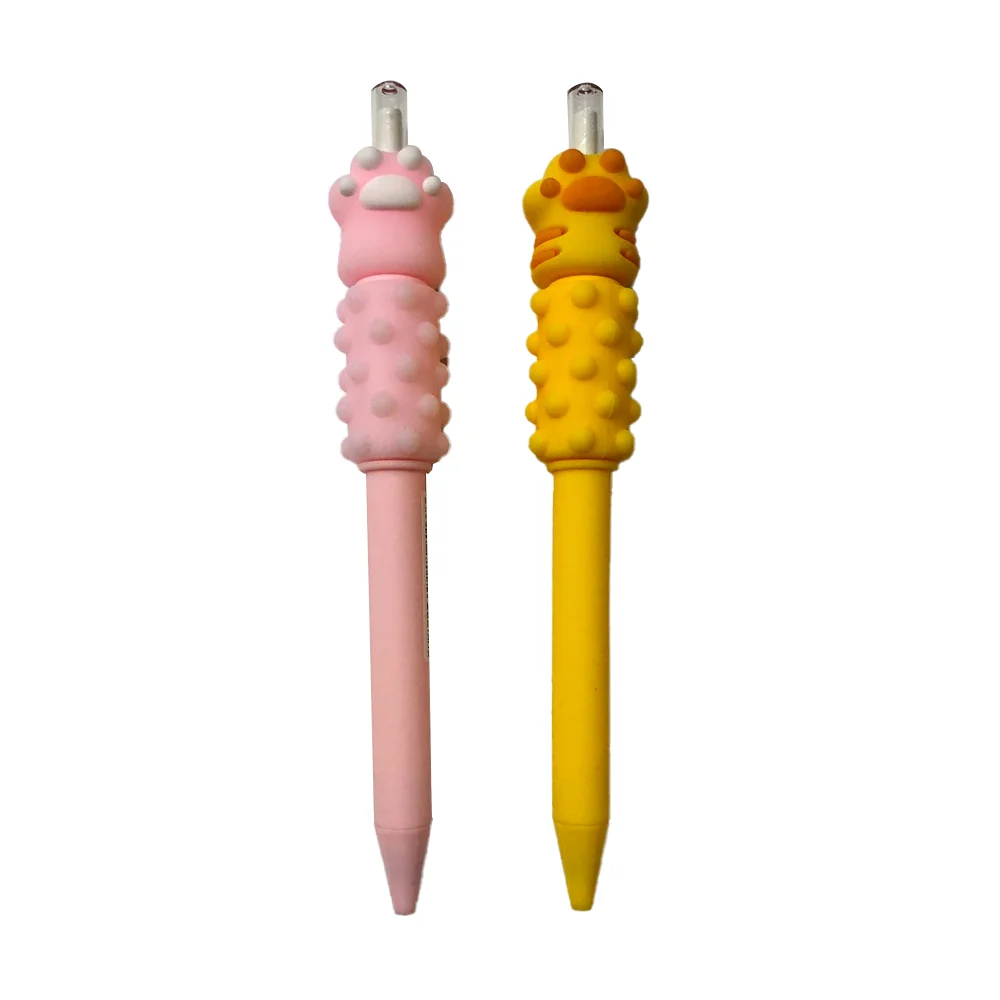 1pza Pluma retráctil de tinta negra con figura de pata de gato y masajeador móvil para manos, variedad de colores / kk-7137
