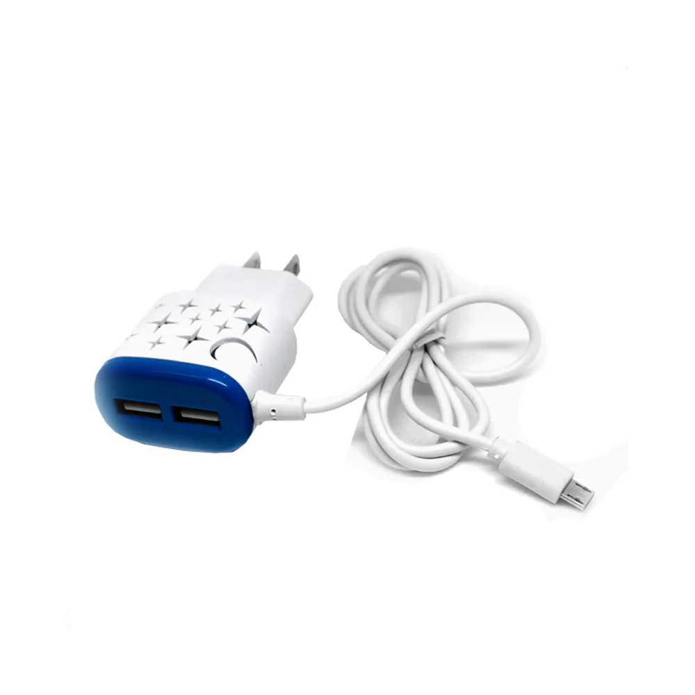 Combo cargador moreka de entrada v8 con doble puerto USB para carga 2.8a e iluminación led / m-11