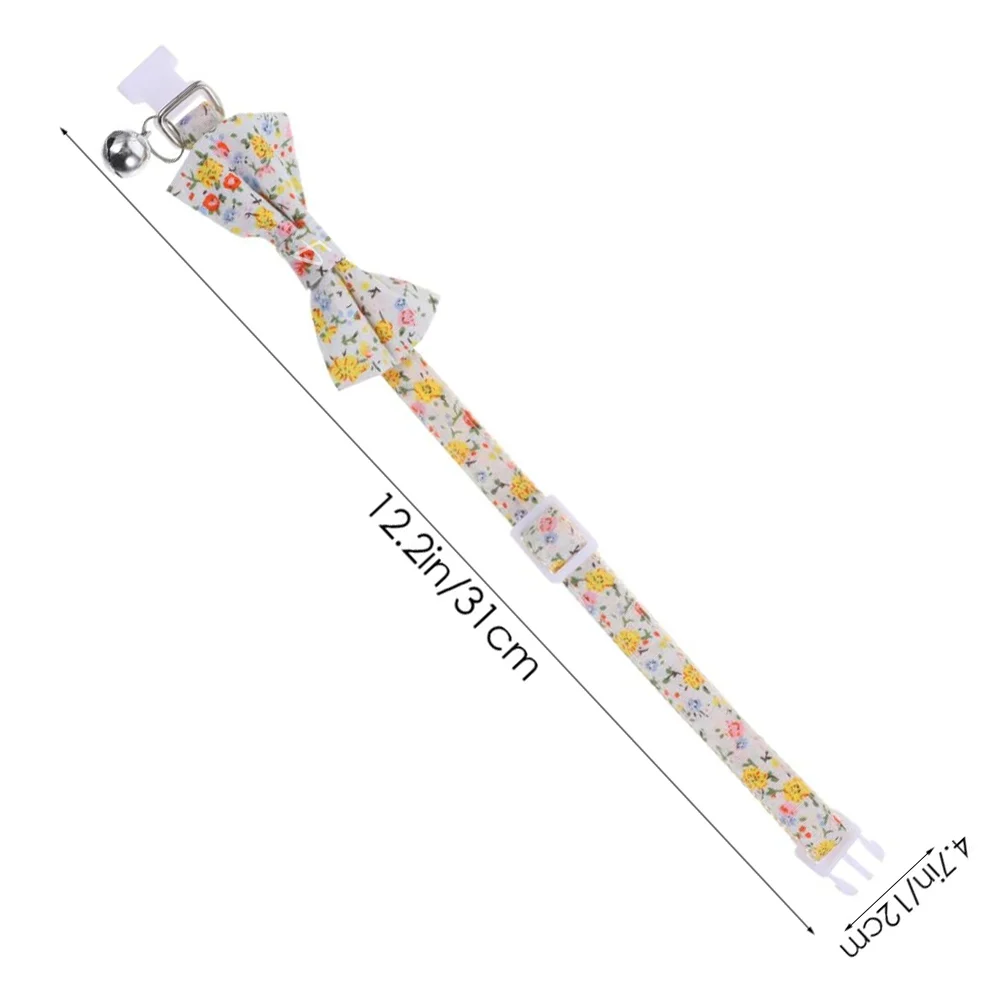 Collar de tela, con broche ajustable, para mascota con diseño de flores, moño y cascabel, variedad de colores