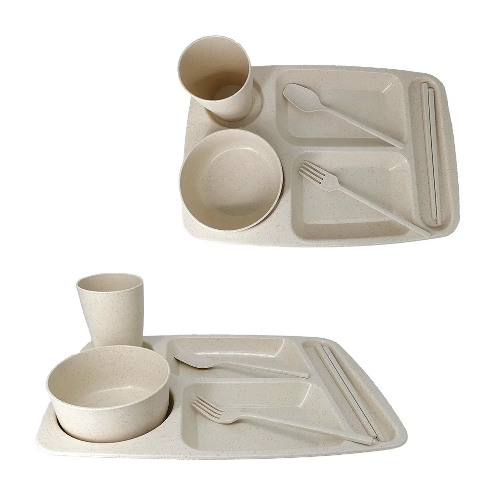 Caja con plato charola de plástico 5 compartimentos + tazón, vaso y cubiertos, variedad de colores / dinner plate