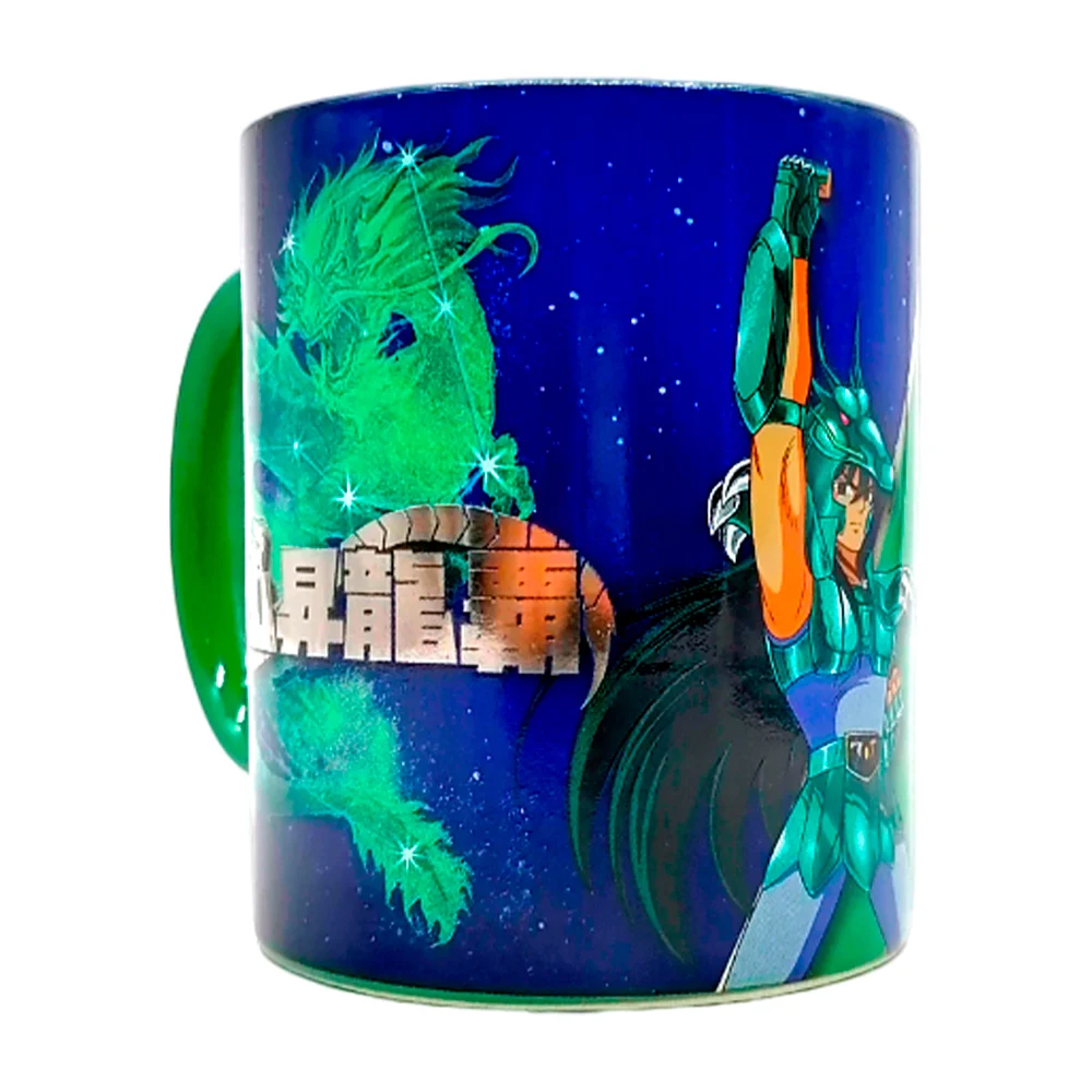 Taza de cerámica con diseño estampado shiryu de los caballeros del zodiaco con acabados metálicos 330ml / 112798