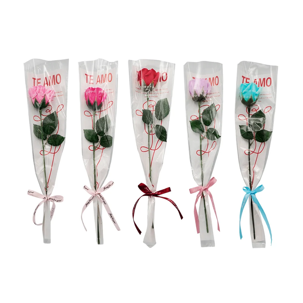 Rosa artificial con 3 hojas, envoltura transparente de Te amo y moño de listón just for you, variedad de colores / flowers bring good mood