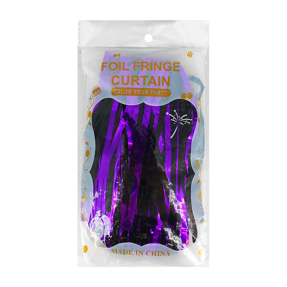 Cortina metálica foil fringe curtain en color morado con negro para fiesta de halloween / 097175