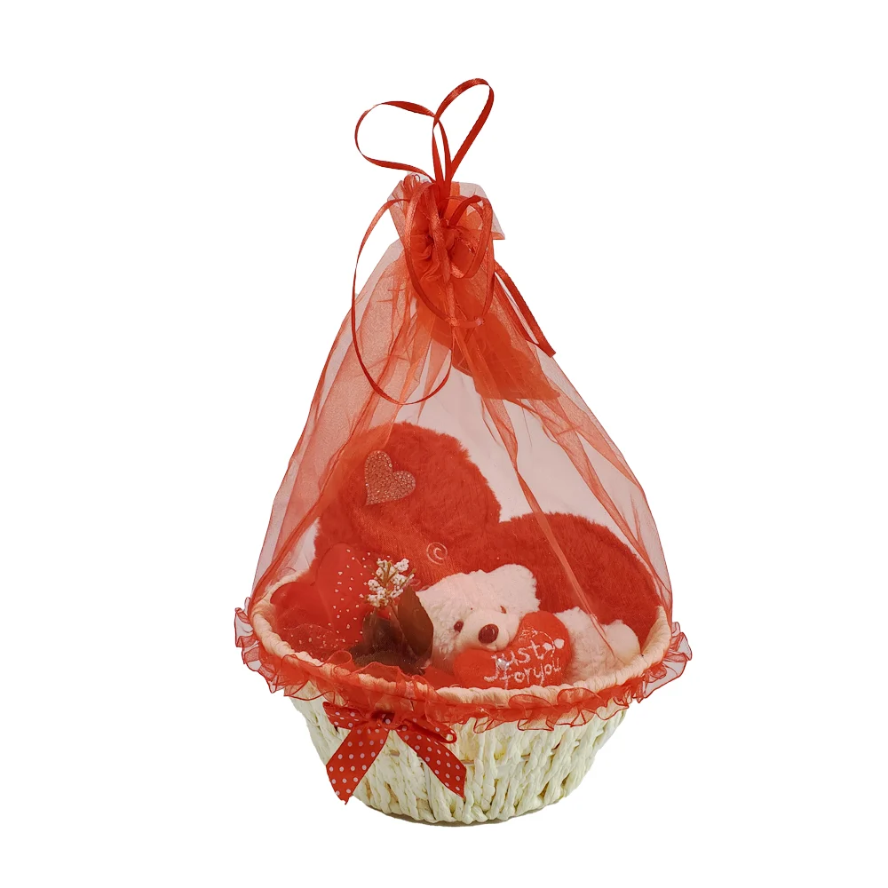 Canasta de regalo con peluche afelpado en forma de corazón, oso de peluche y rosa sintética / 410437