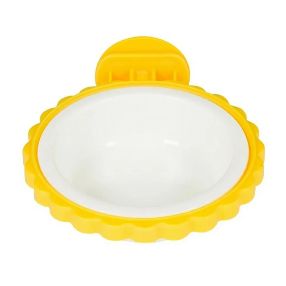 Plato cuenco bowl de plástico para colgar en jaula de mascota, 16cm, variedad de colores / 2451