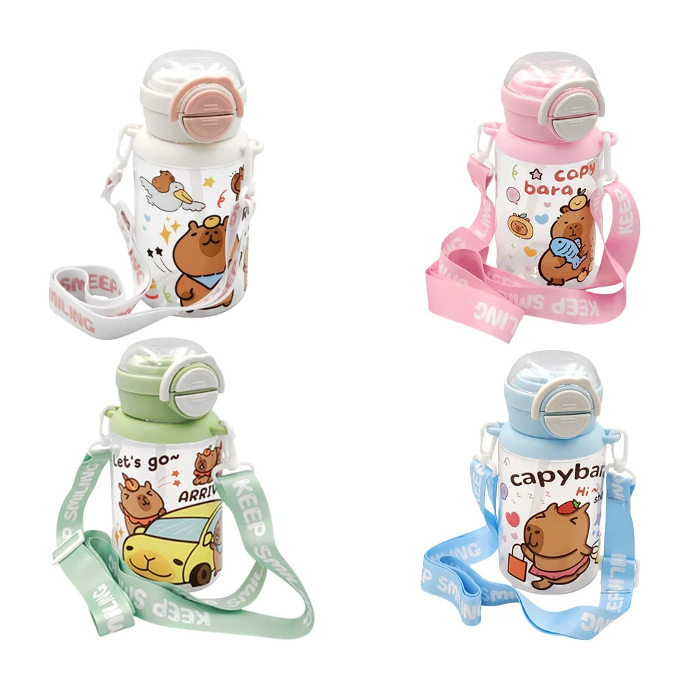 Botella de plástico con popote y correa + estampado de capibara, variedad de colores / capybara shopping / kpbl-012