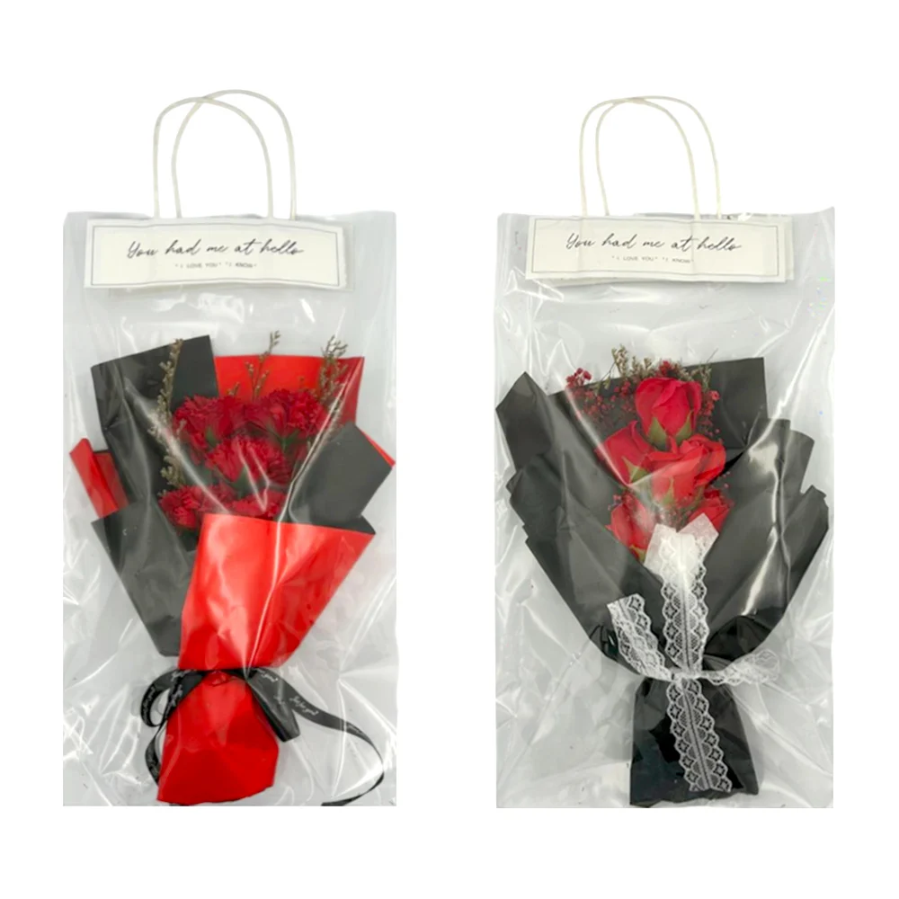 Bolsa de regalo transparente con ramo de 5 flores o rosas artificiales, listón de encaje y tira de luz led, variedad de modelos / you had me at hello