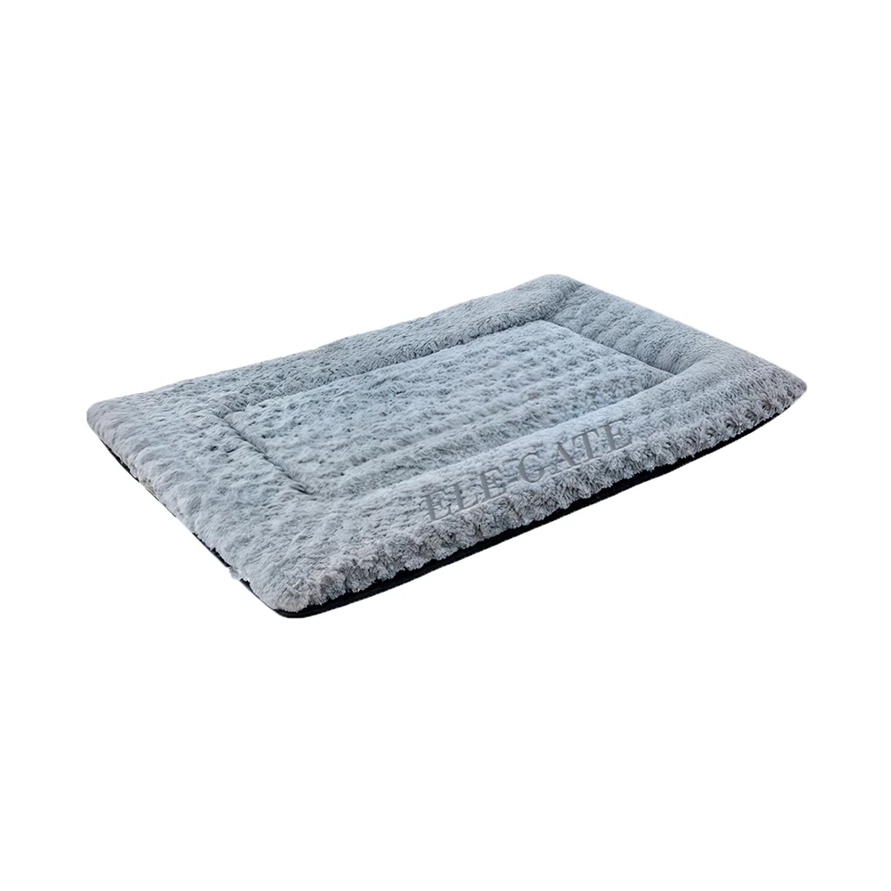 Cama tipo tapete de 65x45x8cm afelpada con base antideslizante para mascotas / mas.39.s
