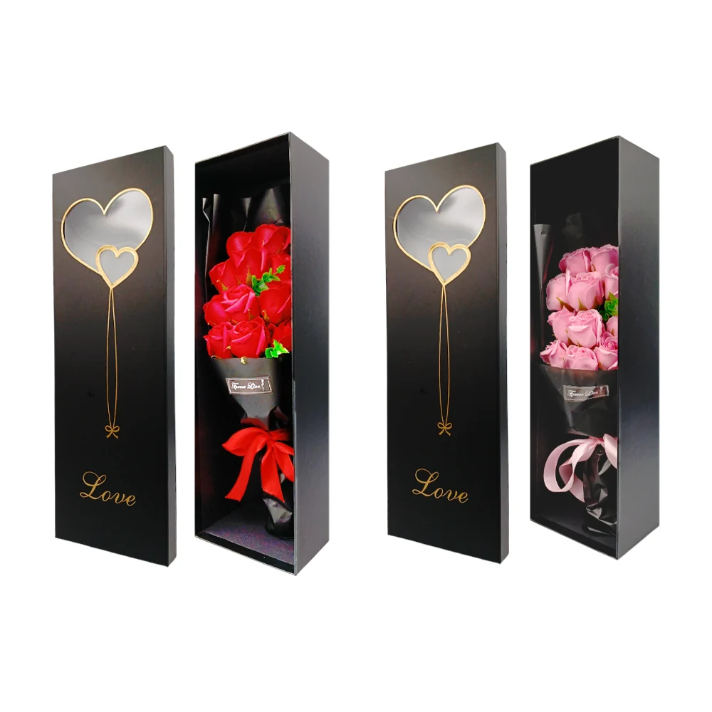 Caja rectangular negra con ventana en forma de corazón y ramo con 11 rosas artificiales, variedad de colores / forever love / qr-328a