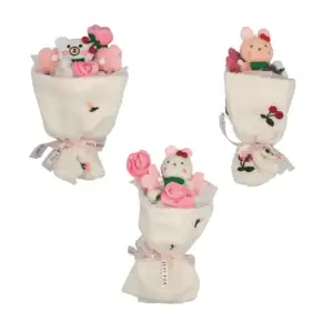 Ramo de tela tipo borrego con llavero de peluche y rosas, variedad de…