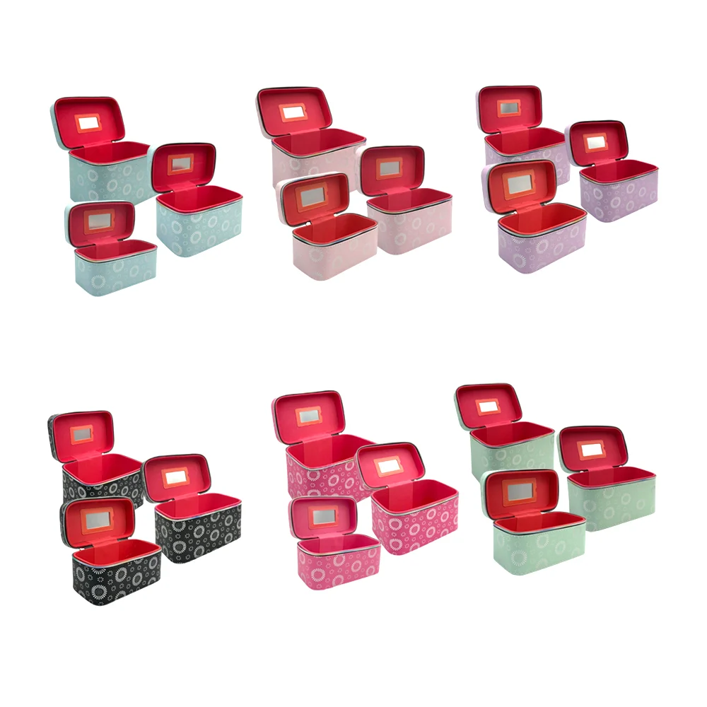 Set de 3 cosmetiqueras con un cierre, agarradera metálica y diseño de flores en color metálico, variedad de colores / d24c