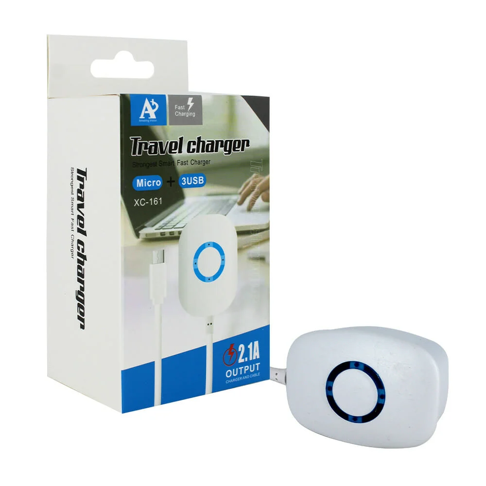 Cargador de entrada v8 con 3 puertos usb 2.1a xc-161