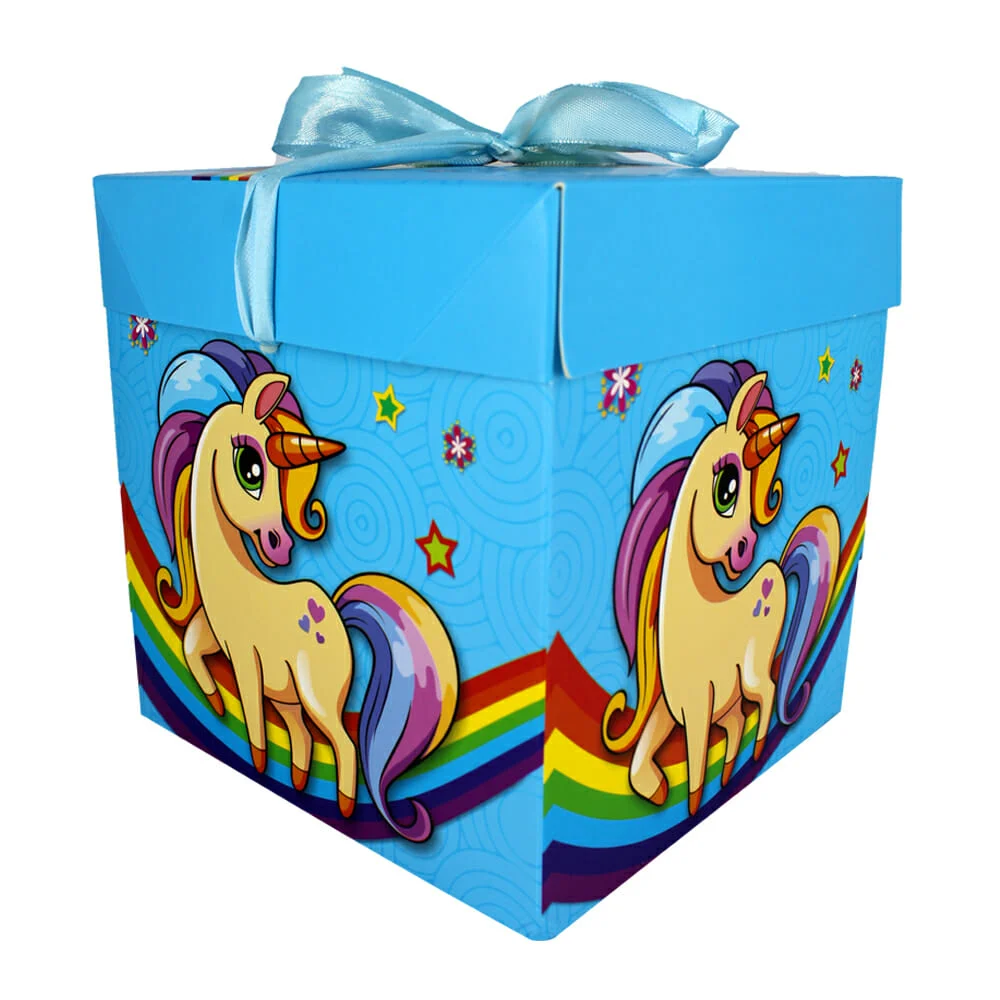 1pza Caja de regalo chica de cartón, varios diseños, 15x15cms