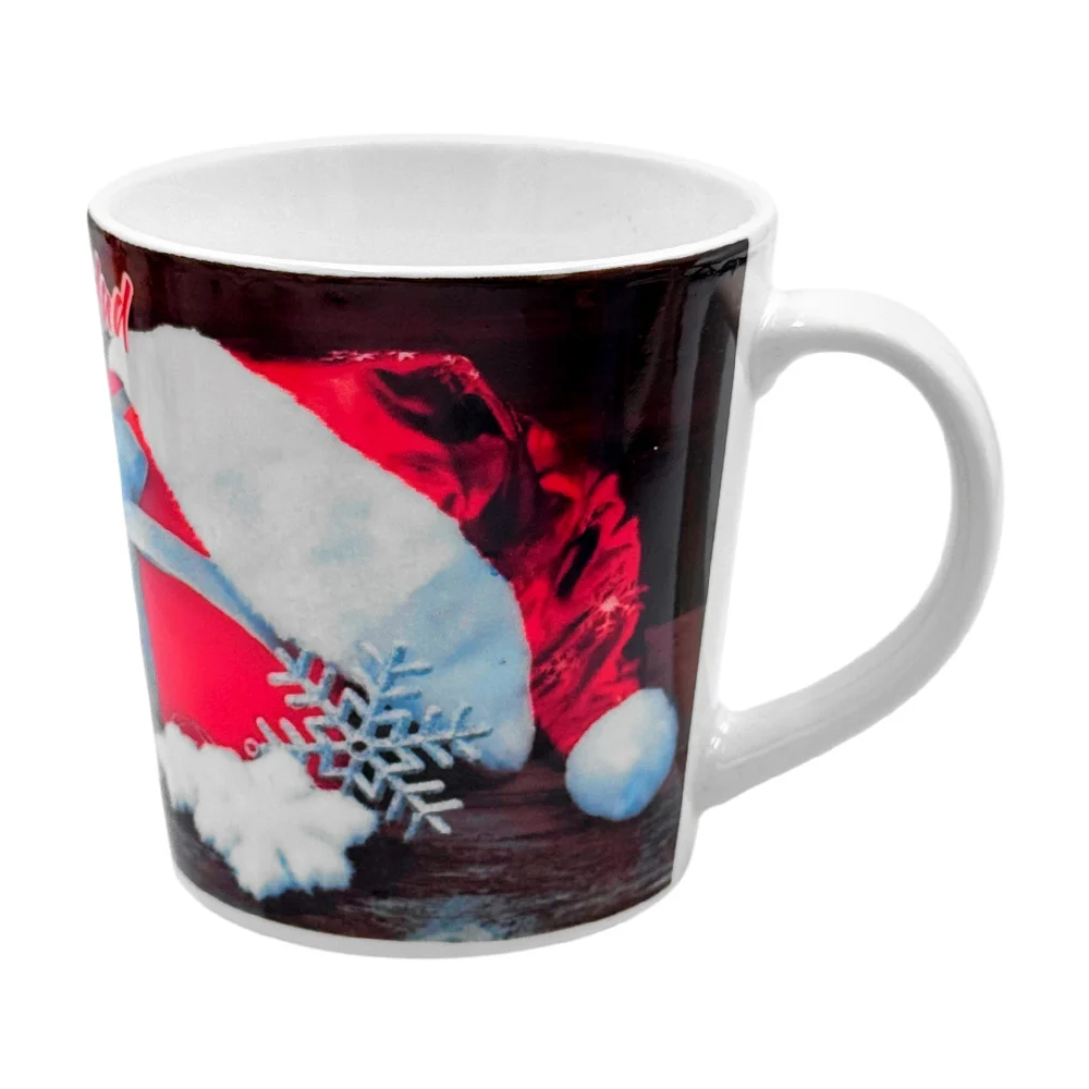 Taza de cerámica con estampado navideño de gorrito con regalo y frase