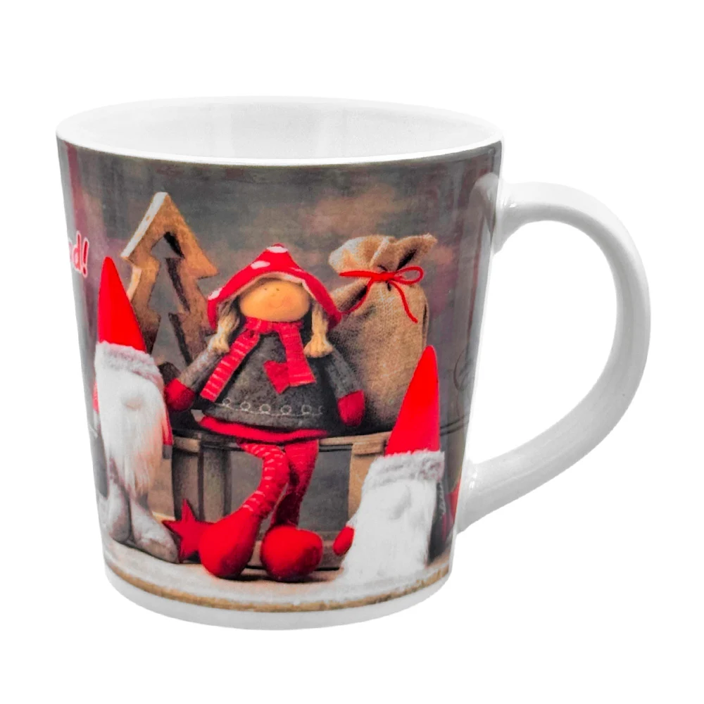 Taza de cerámica con estampado navideño de gnomos con frase de feliz navidad