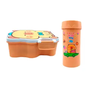 Set tupper en forma de capibara con 3 compartimentos, cubierto + bote…