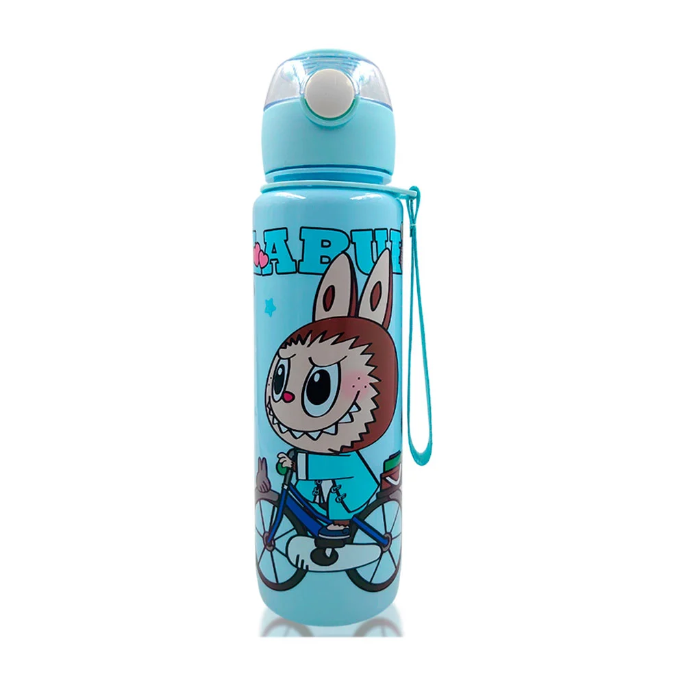 Botella cilíndrica de plástico con estampado de labubu y asa de tela / b803716