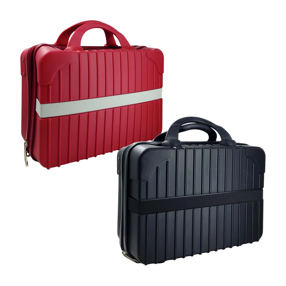 Estuche maletín de plástico rígido con asa y relieves de líneas, varios colores