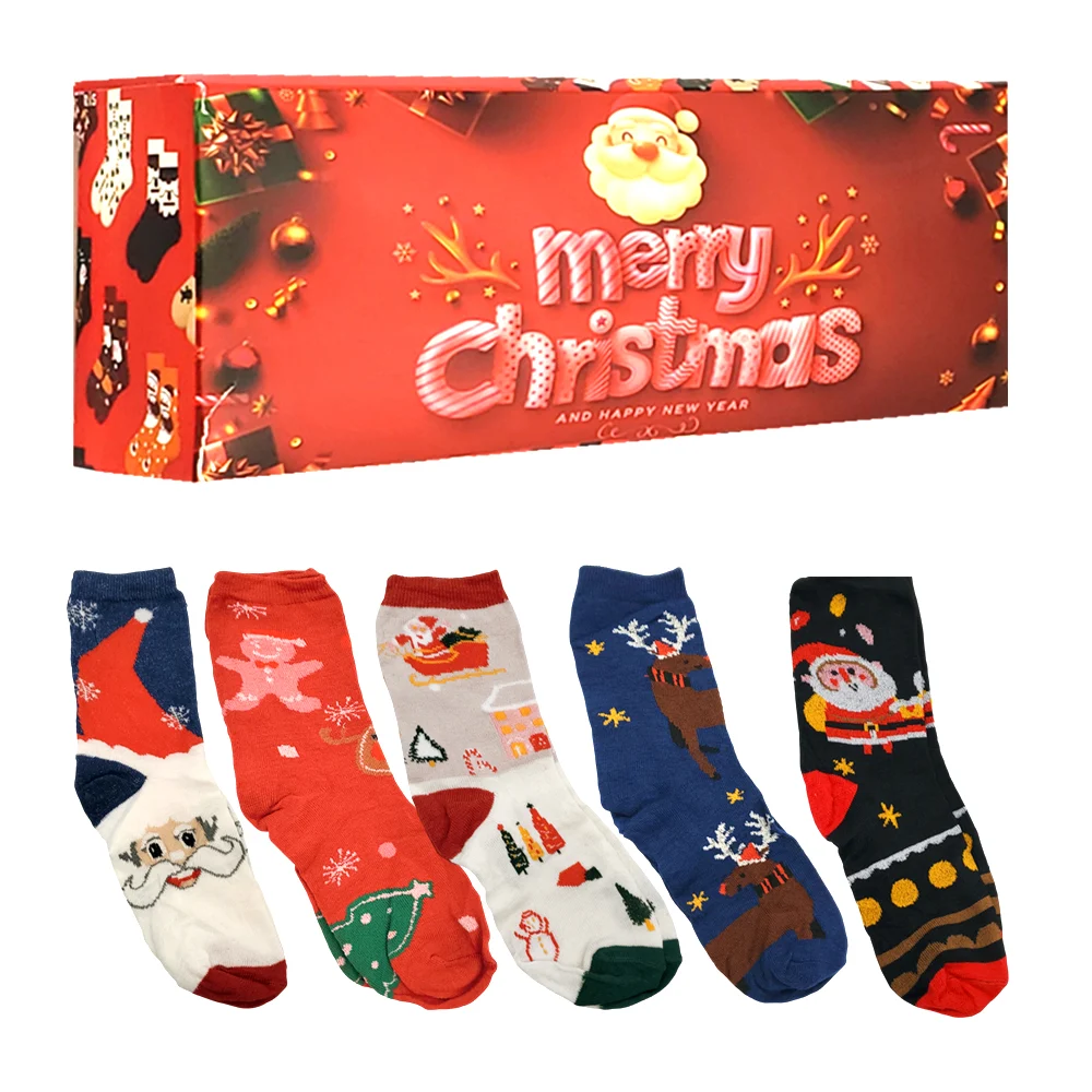 Paquete con 5 pares de calcetines con estampado navideño, modelos varios