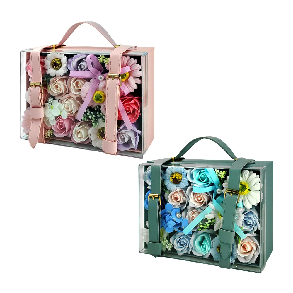 Estuche tipo maletín 17x23cm con variedad de flores, tapa transparente y correas