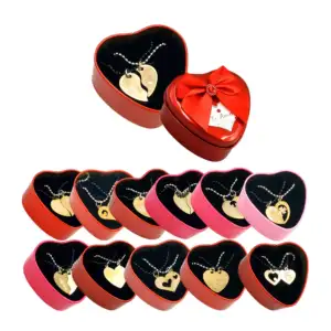 Estuche metálico en forma de corazón con collares duo, pareja o amigo…