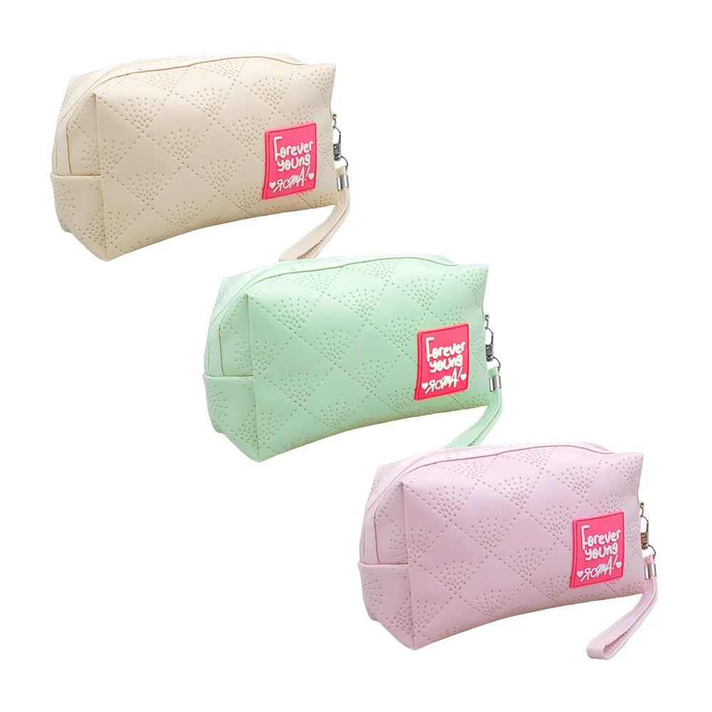Bolsa cosmetiquera con relieve en forma de abanico, parche forever young + asa