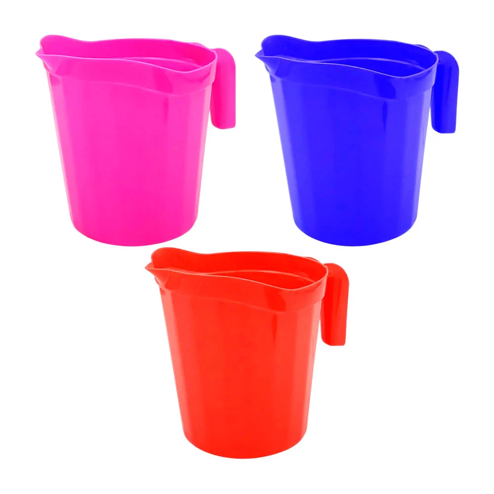 Jarra de plástico con asa, diseño ergonómico y capacidad de 785ml aprox / mt172